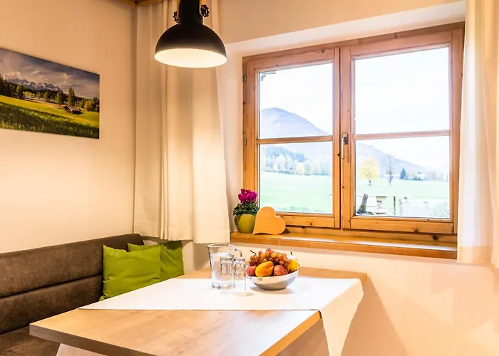 Neuhaus * Kitzbühel