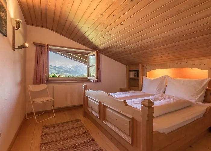 Neuhaus * Kitzbühel